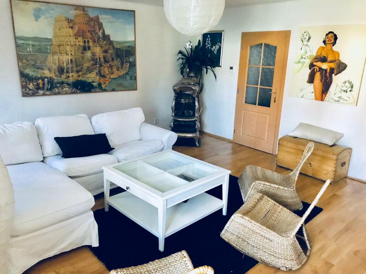 Budyne Apartment Budyne nad Ohri Zewnętrze zdjęcie
