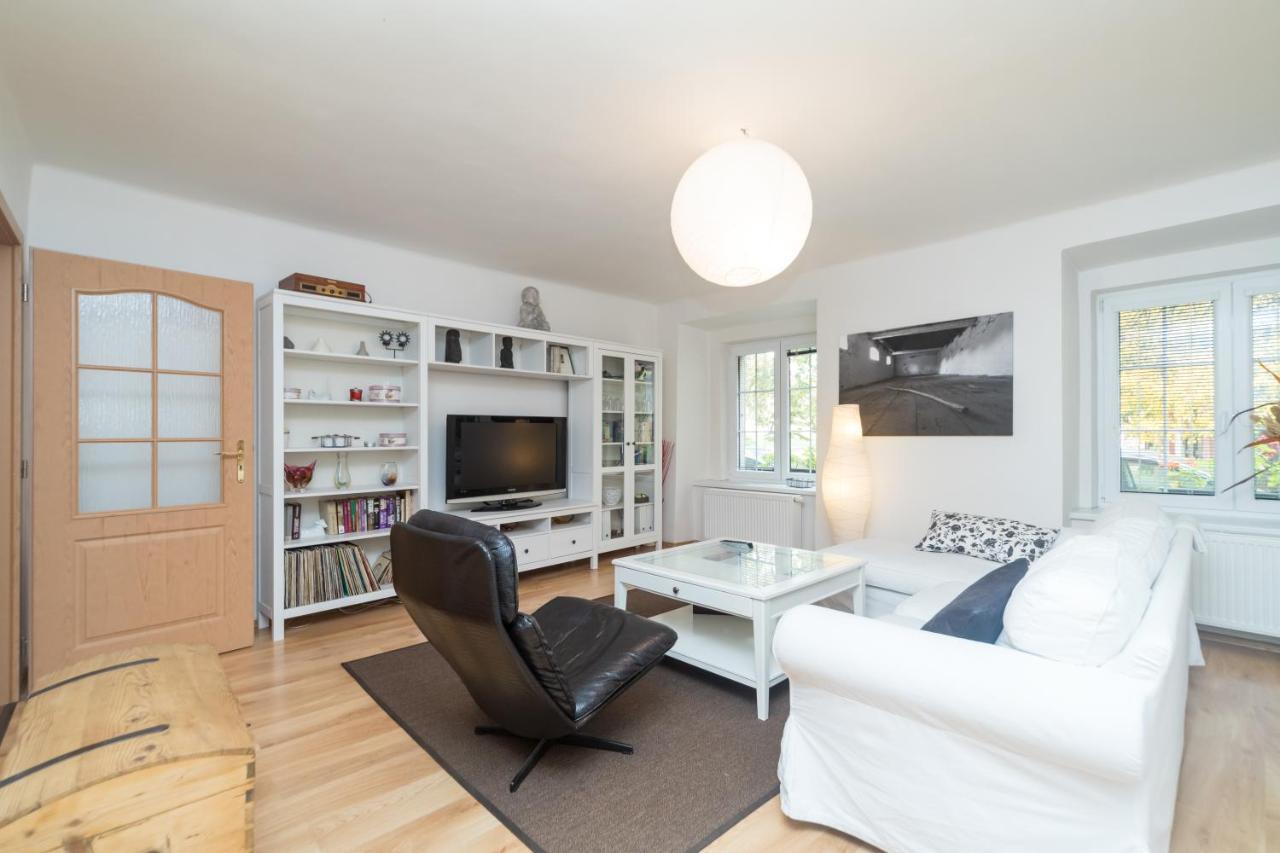 Budyne Apartment Budyne nad Ohri Zewnętrze zdjęcie