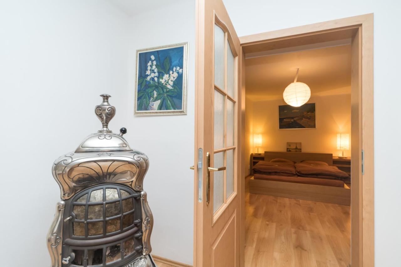 Budyne Apartment Budyne nad Ohri Zewnętrze zdjęcie