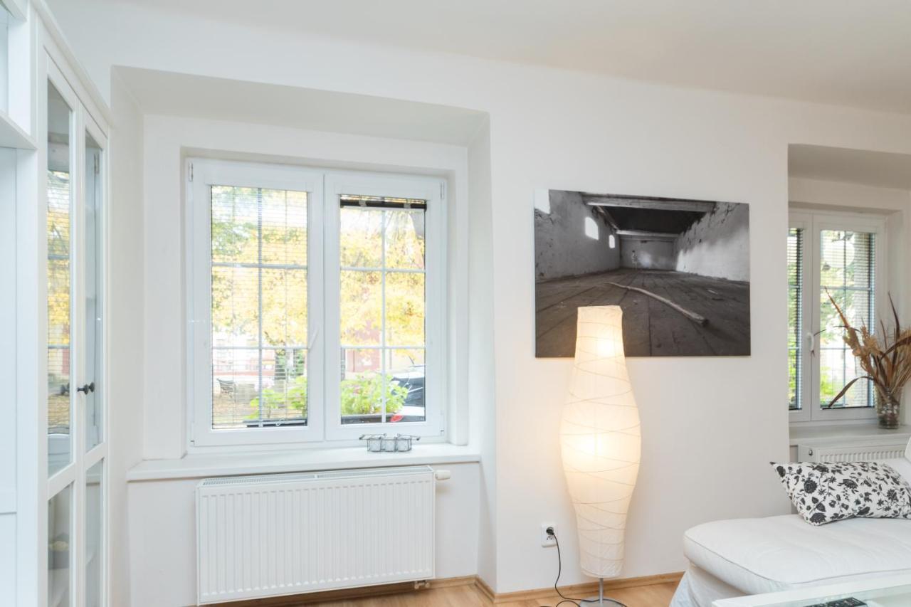 Budyne Apartment Budyne nad Ohri Zewnętrze zdjęcie