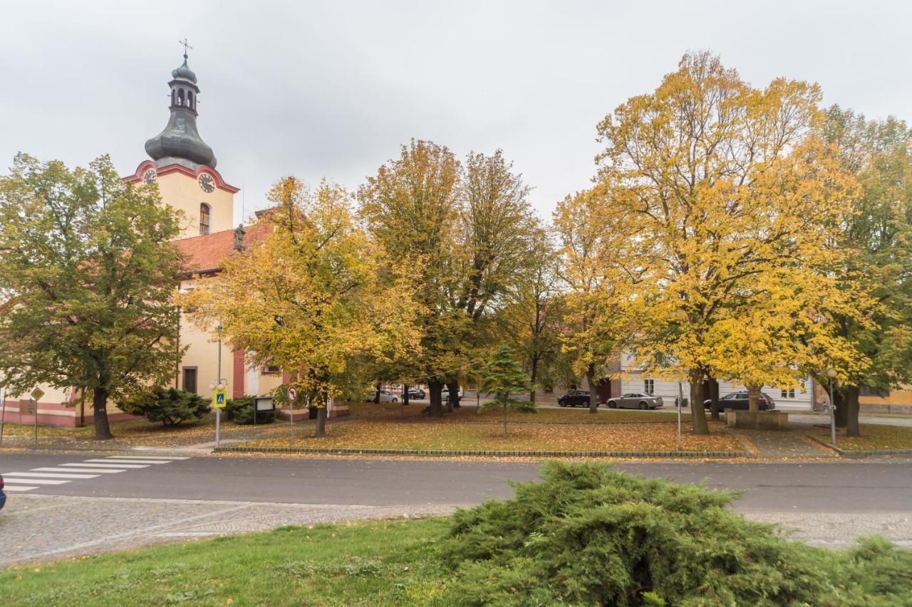 Budyne Apartment Budyne nad Ohri Zewnętrze zdjęcie
