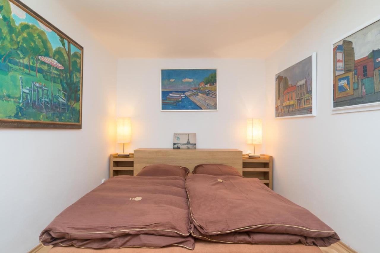 Budyne Apartment Budyne nad Ohri Zewnętrze zdjęcie